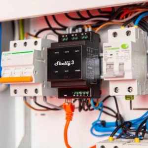 Shelly Pro 3 – Триканален DIN Реле 3×16A Сух Контакт